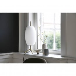 Лампа настольная Silk D20 см белое опаловое стекло