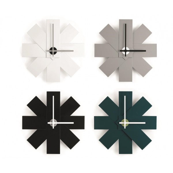 Часы настенные Normann Copenhagen Watch Me серые