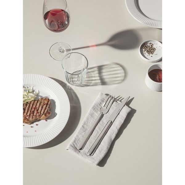 Набор для стейков из 4 вилок и 4 ножей Grill flatware Nova